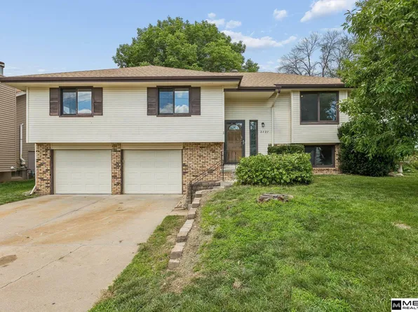 2727 N 113th St, Omaha, NE 68164