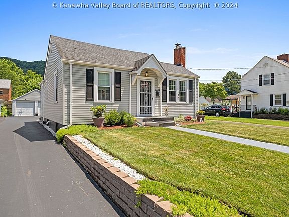 4th image of 6634 Roosevelt Ave