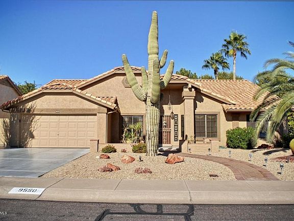 3rd image of 9550 W Escuda Dr