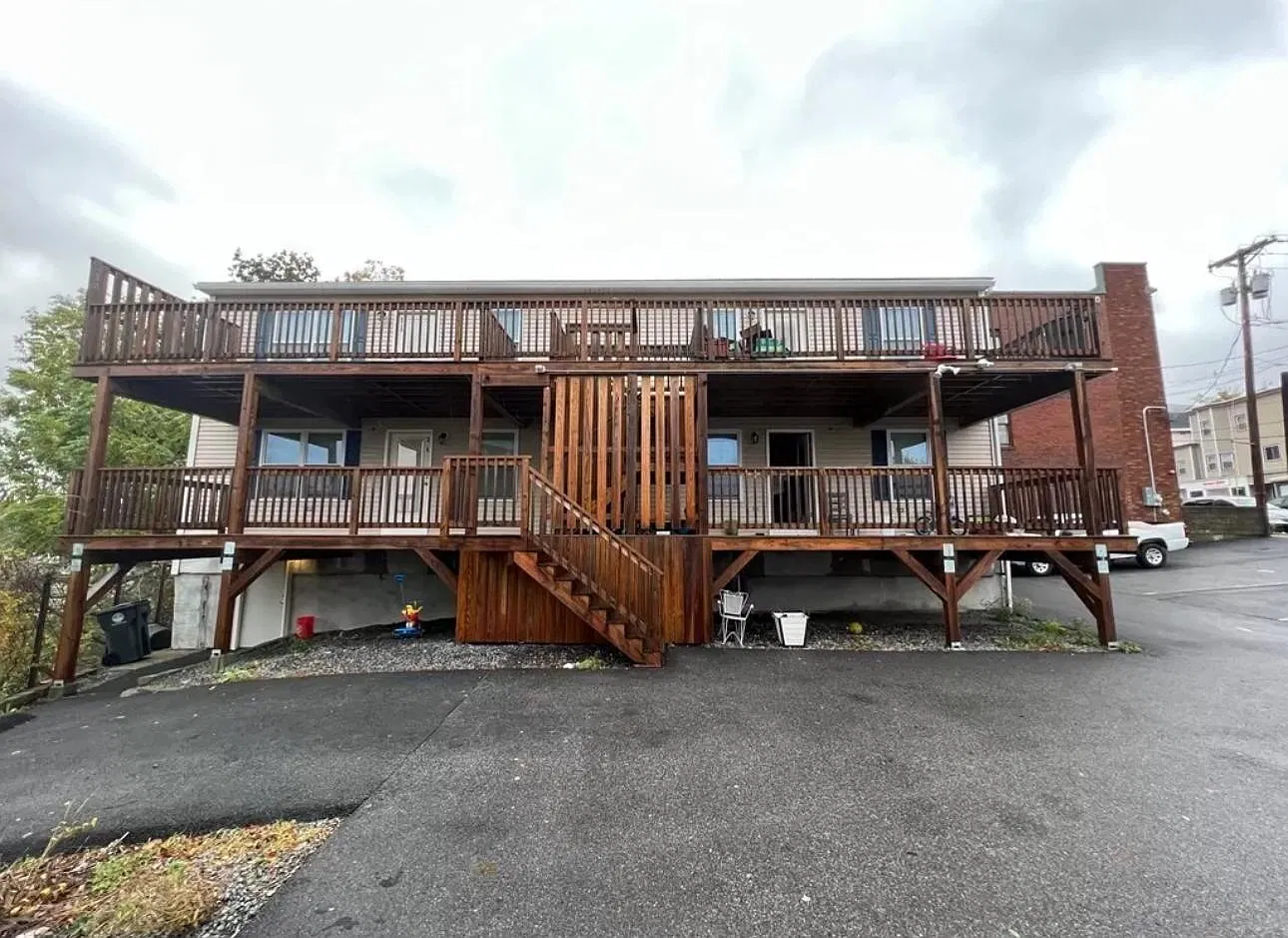 2 bed, 1073 sqft, $1,850 — Photo 1