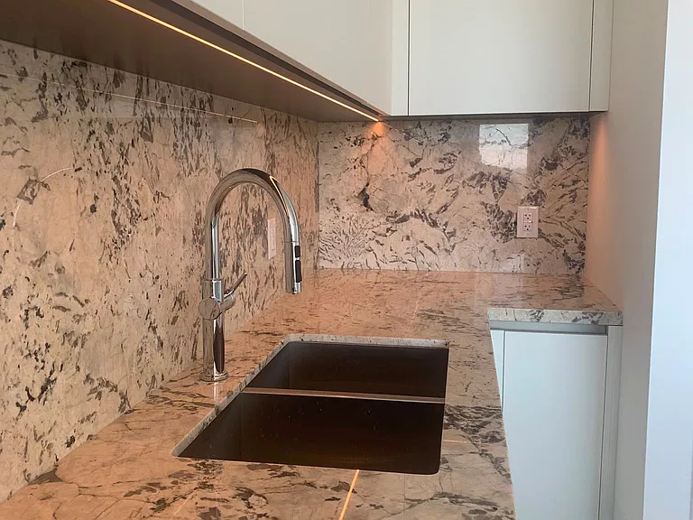 1315 Bay St #1501 — Photo 14