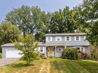 8174 Old Sunridge Dr, Manlius, NY, 13104