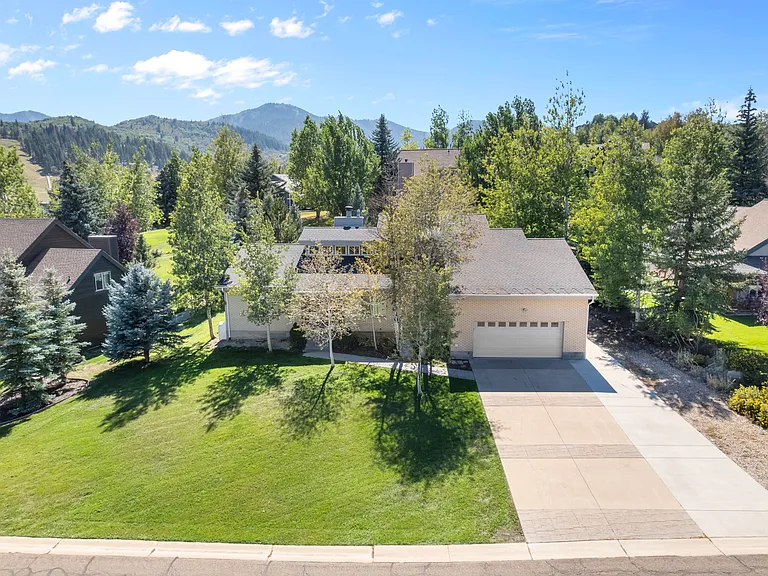 8735 Silver Spur Rd — Photo 26