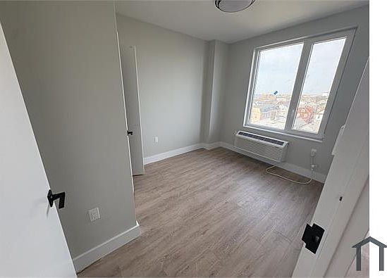 1st image of 115 Beach 115th St