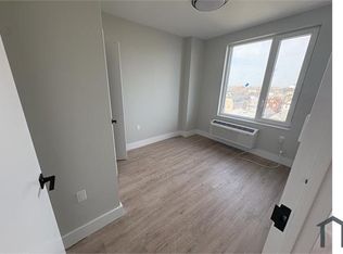 115 Beach 115th St, Rockaway Park, NY 11694