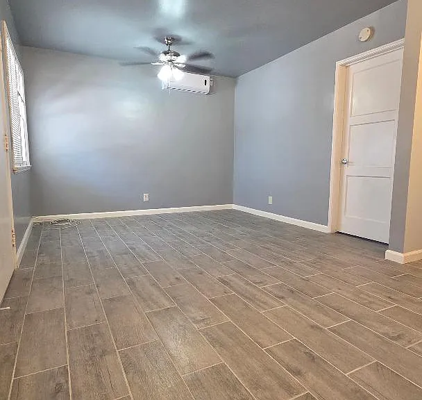 5707 3/4 S Baldwin Ave — Photo 5