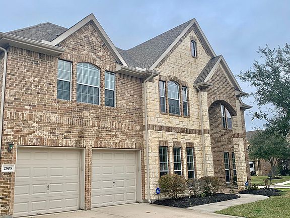 3rd image of 2505 Toledo Ct