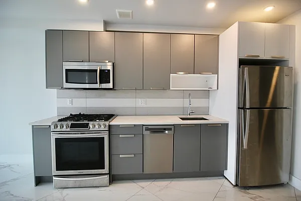 Rented by Hagstrom Management Inc | media 16