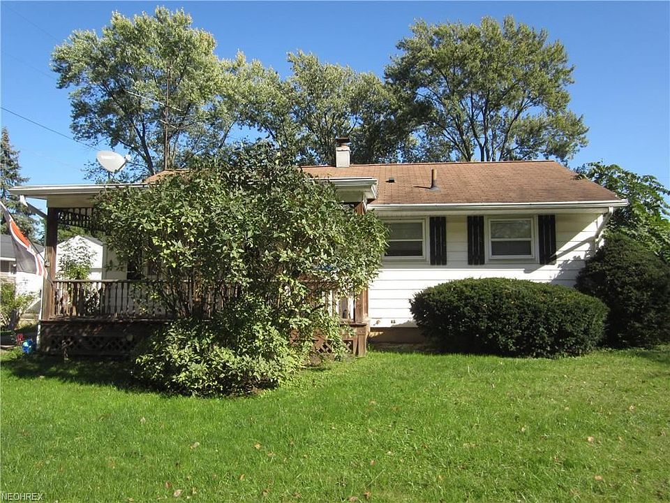 1st image of 323 Olive St