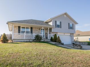 280 Brookstone Dr, Holts Summit, MO 65043