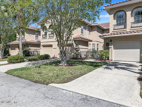 2nd image of 3838 LA VISTA Circle