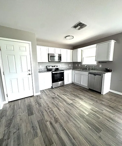 817 S 9th St — Photo 3