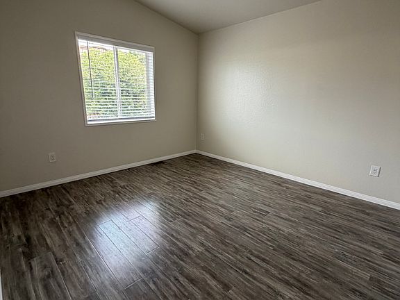 5th image of 1225 Oceanside Blvd #139