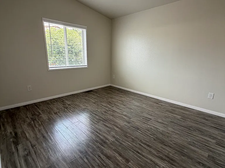1225 Oceanside Blvd #139 — Photo 5