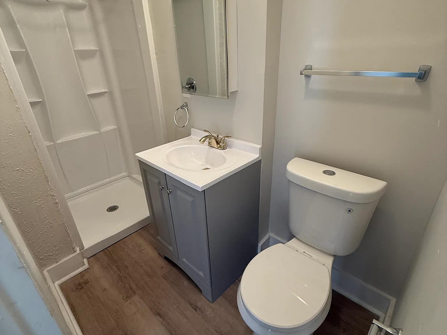 3 bed, 1105 sqft, $1,950 — Photo 4