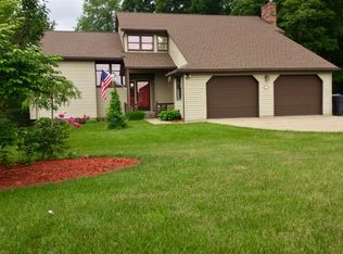 596 Sunset Dr, Baden, PA 15005