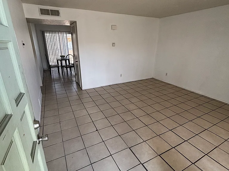 11009 Towner Ave NE #D — Photo 5