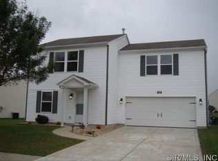 1520 Autumn Lakes Ln, Mascoutah, IL