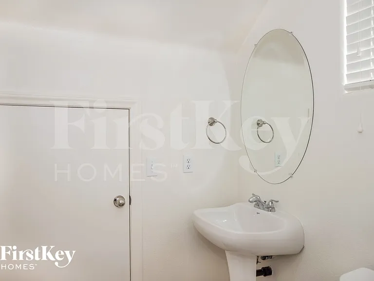 6074 Peaceful Creek St — Photo 18