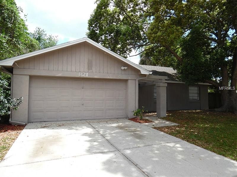 1st image of 821 Largo Ct