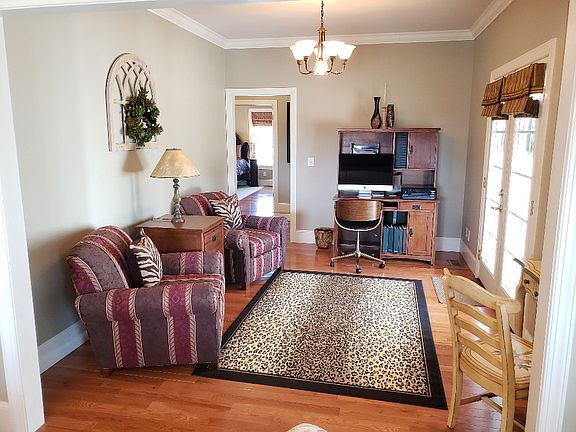 4th image of 118 Pine Knoll Dr