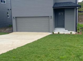 737 S 16th St, Philomath, OR 97370