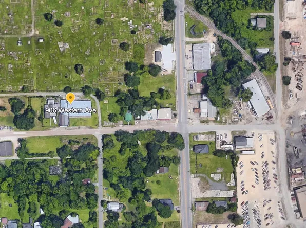 910 Western Ave, Orange, TX 77630