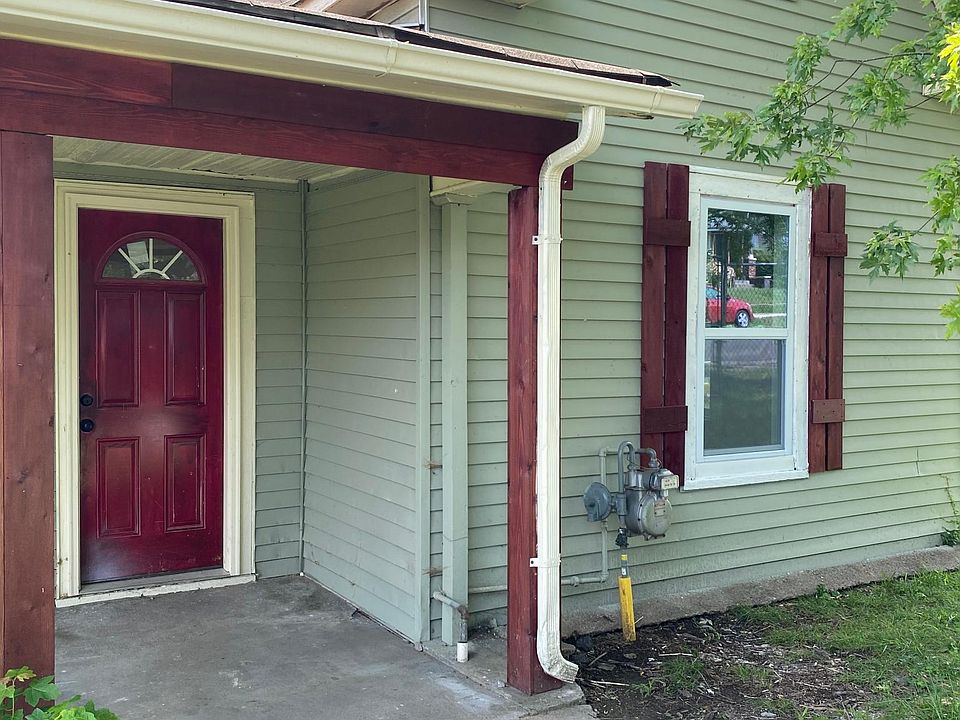 1st image of 820 Virginia Ave