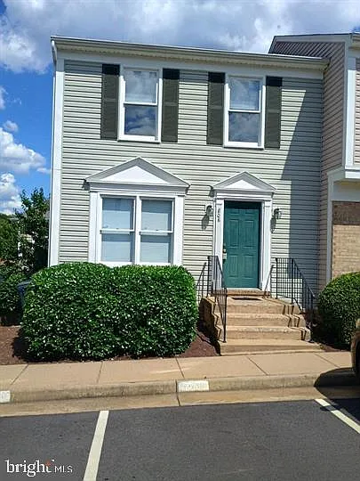 806 Grove Ave