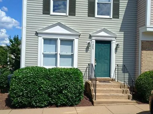806 Grove Ave, Fredericksburg, VA 22401