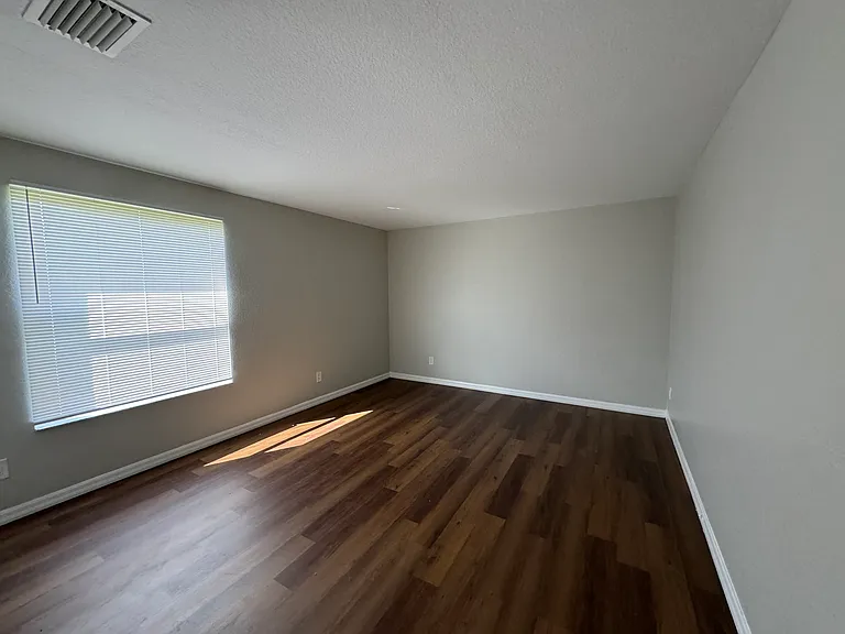 1305 Congress Ave — Photo 21