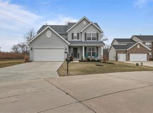 813 Highland Xing, High Ridge, MO 63049