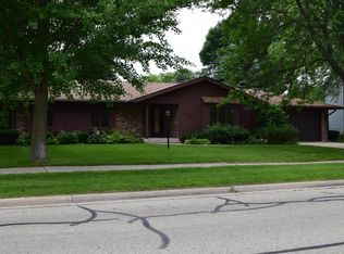 3440 Sage Dr, Rockford, IL 61114