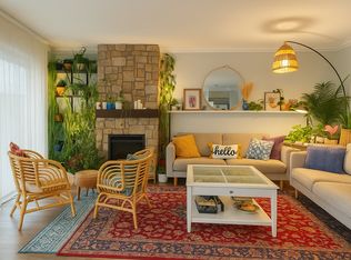 19352 Fraser Hwy, Surrey, BC V3S 6K6