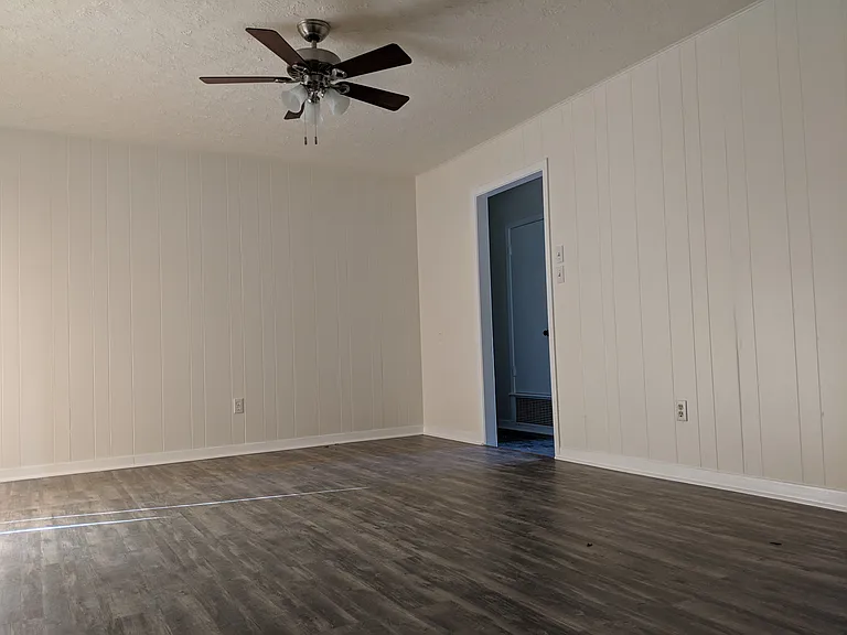 300 Francis Dr — Photo 13