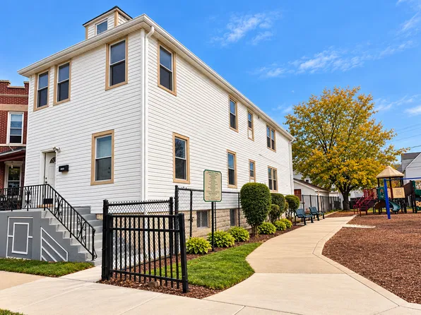 1507 S 51st Ave, Cicero, IL 60804