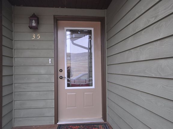 3rd image of 35 Antelope Ave