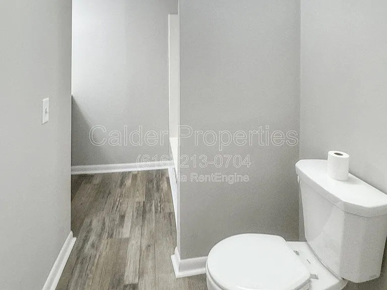 7202 Melody Ln — Photo 11