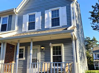 8223 Circle Tree Ln, Charlotte, NC 28277