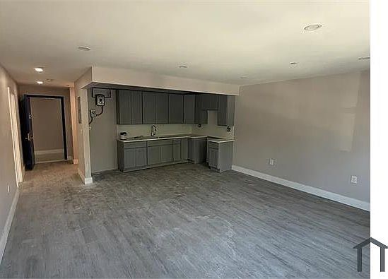 3rd image of 2797 Webb Ave #3A
