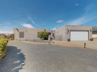 10013 Michelle Loop NE, Albuquerque, NM 87111