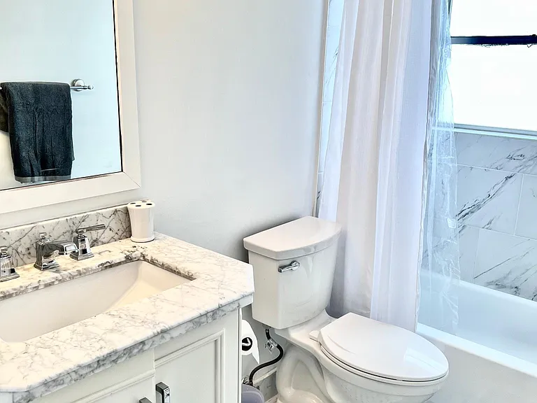 1881 Washington Ave #11 — Photo 19