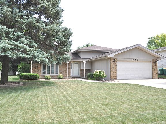 2nd image of 532 Parkshore Dr
