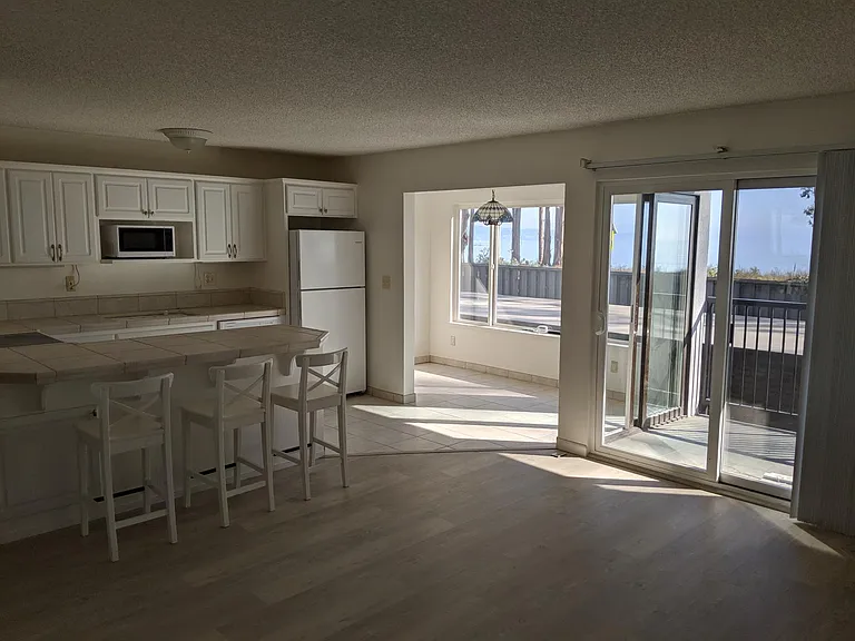 815 Balboa Ave #105 — Photo 3