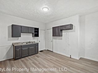 221 Freeland St, Pittsburgh, PA 15210