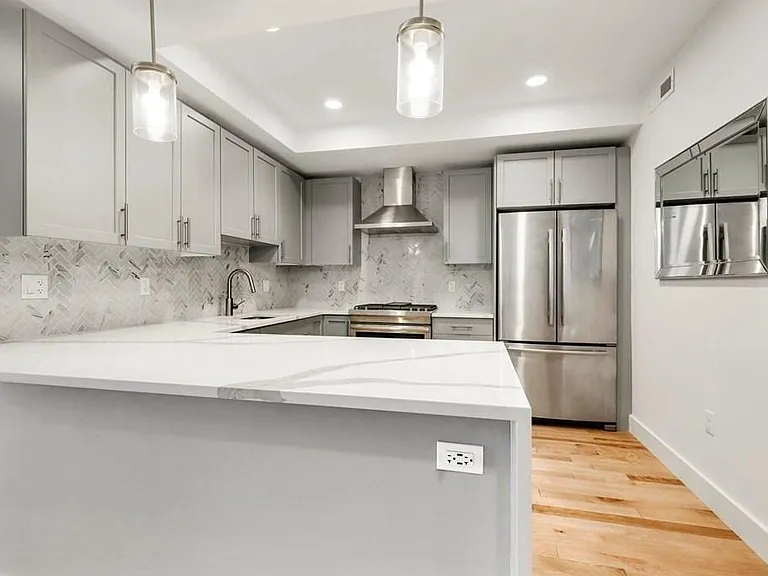 50 Hichborn St #310 — Photo 6