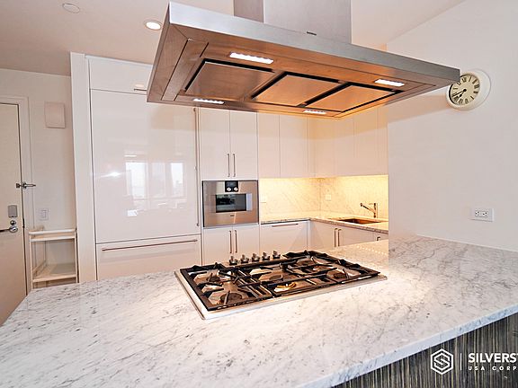 5th image of 460 W 42nd St APT 57D