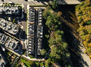 2050 Glenaire Dr #110, North Vancouver, BC V7P1Y3
