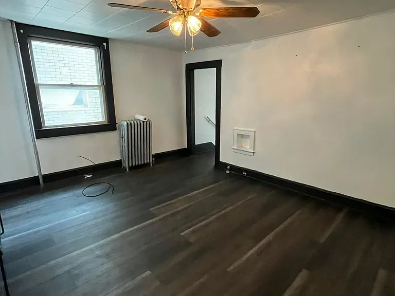 226 Union St #RIGHT — Photo 3