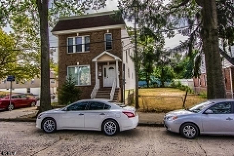 1st image of 58 Orchard Pl #02